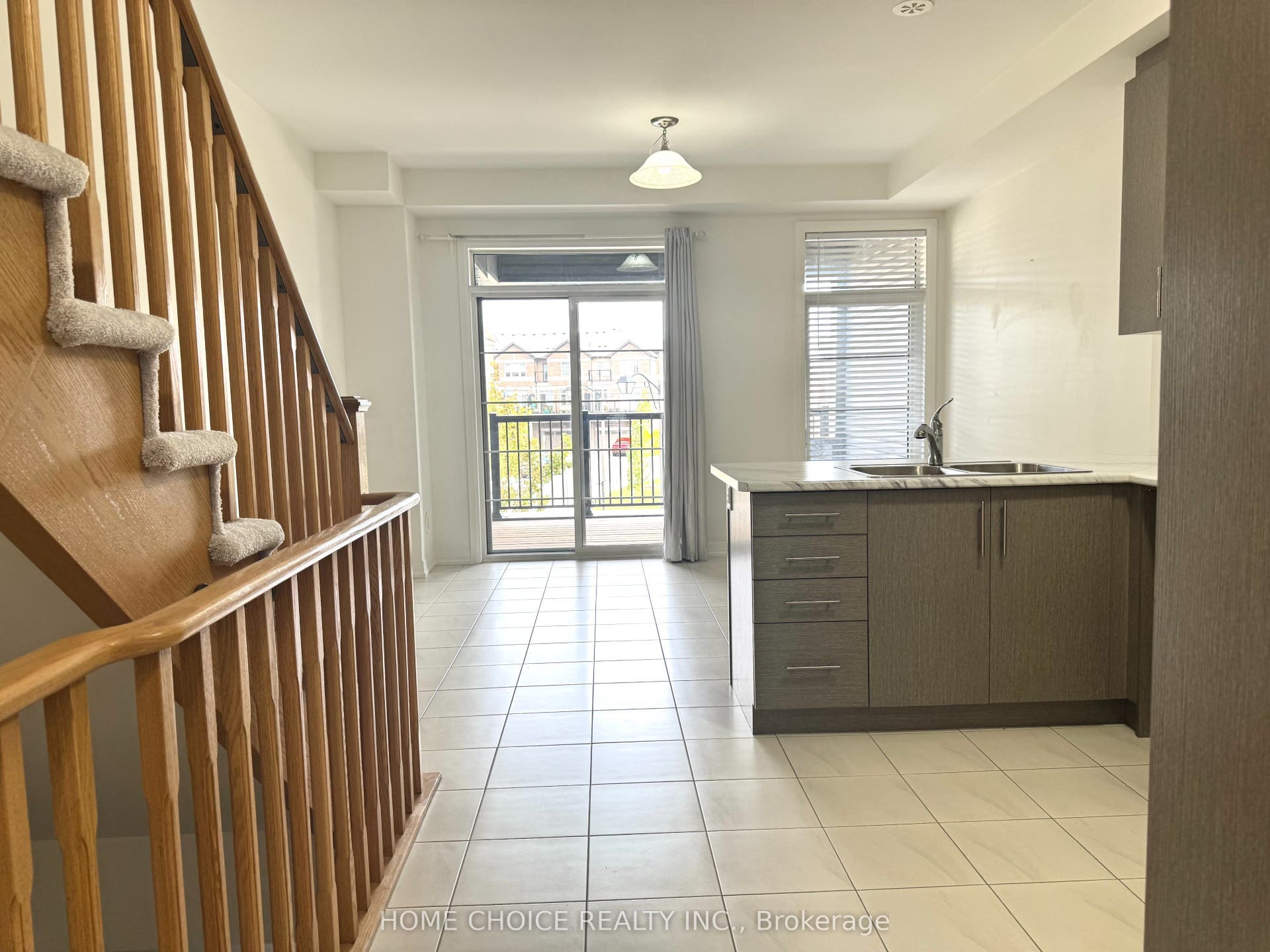47 Saigen Lane, Markham, York ON L6B 1R2