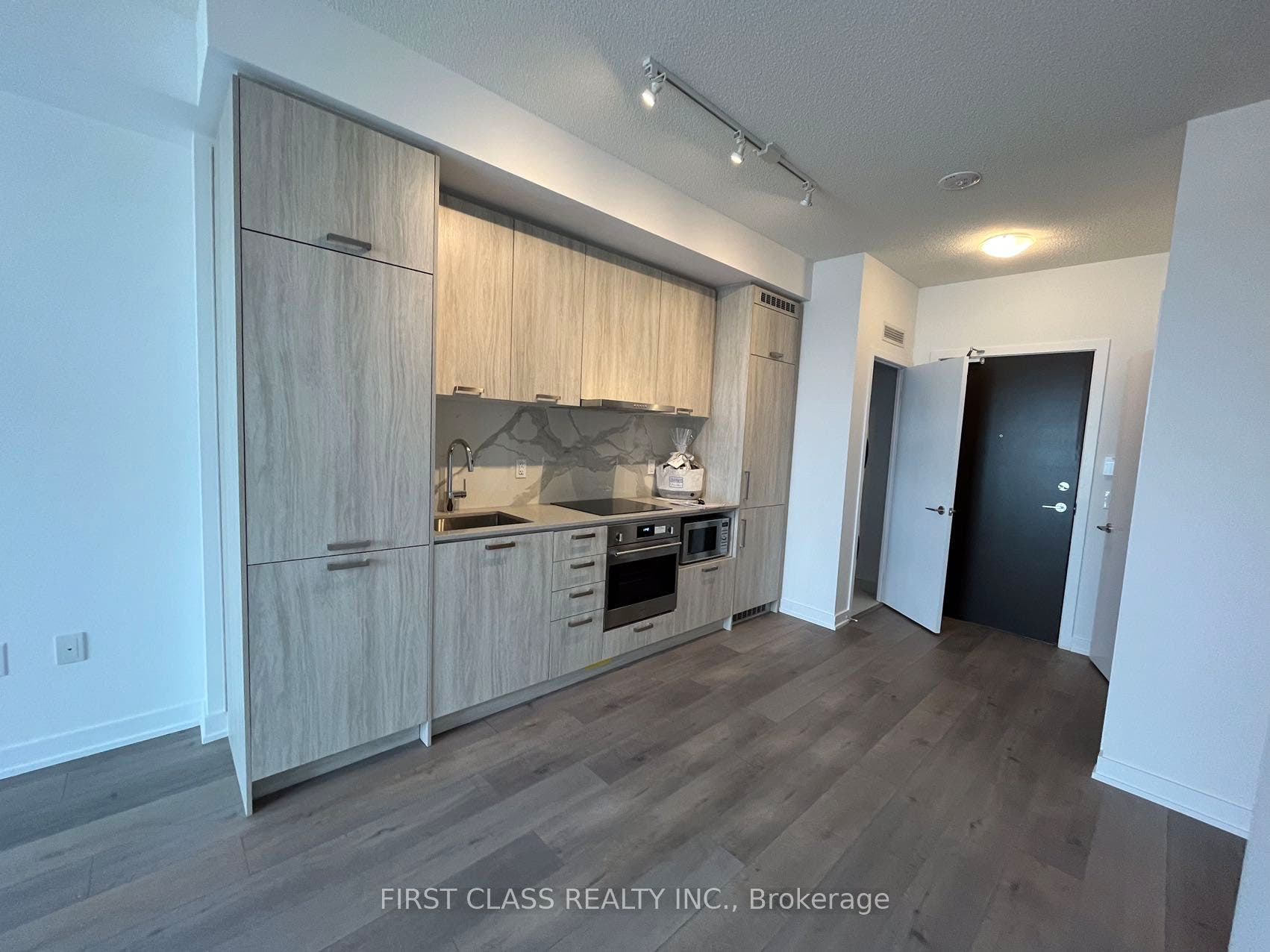 38 Honeycrisp Crescent, #2012, Vaughan, York ON L4K 0M8