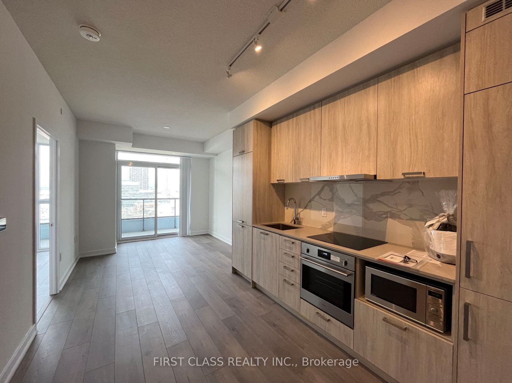 38 Honeycrisp Crescent, #2012, Vaughan, York ON L4K 0M8
