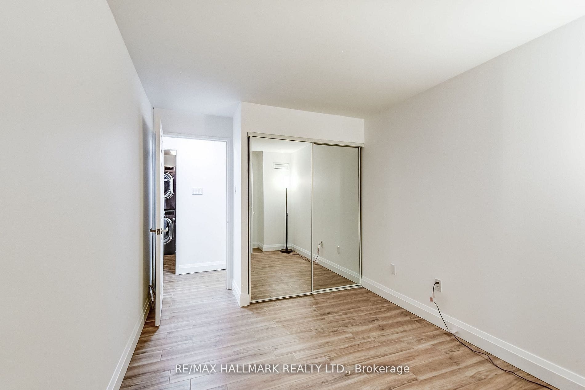 20 Harding Boulevard W, #1211, Richmond Hill, York ON L4C 9S4