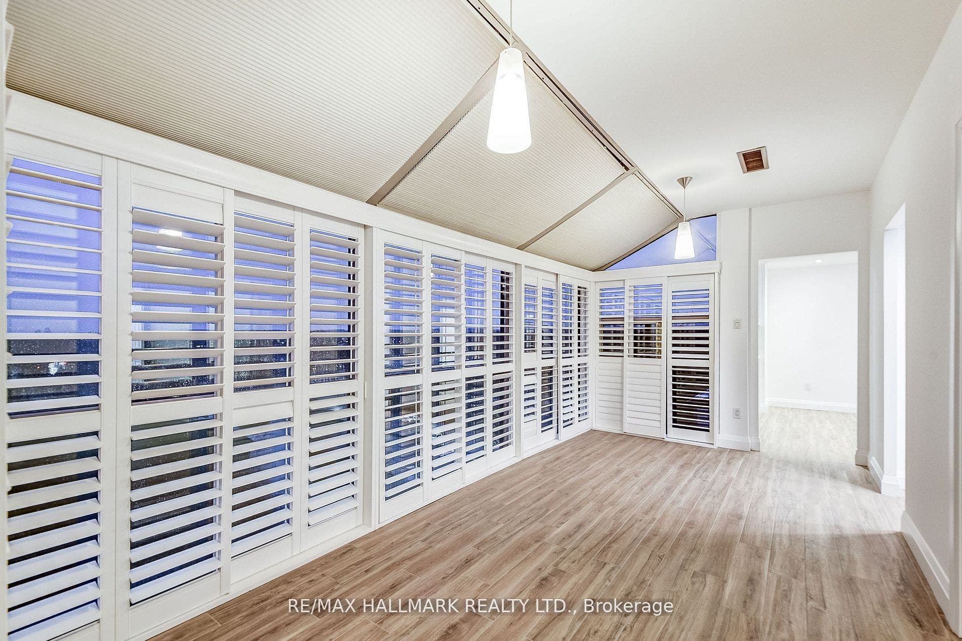 20 Harding Boulevard W, #1211, Richmond Hill, York ON L4C 9S4