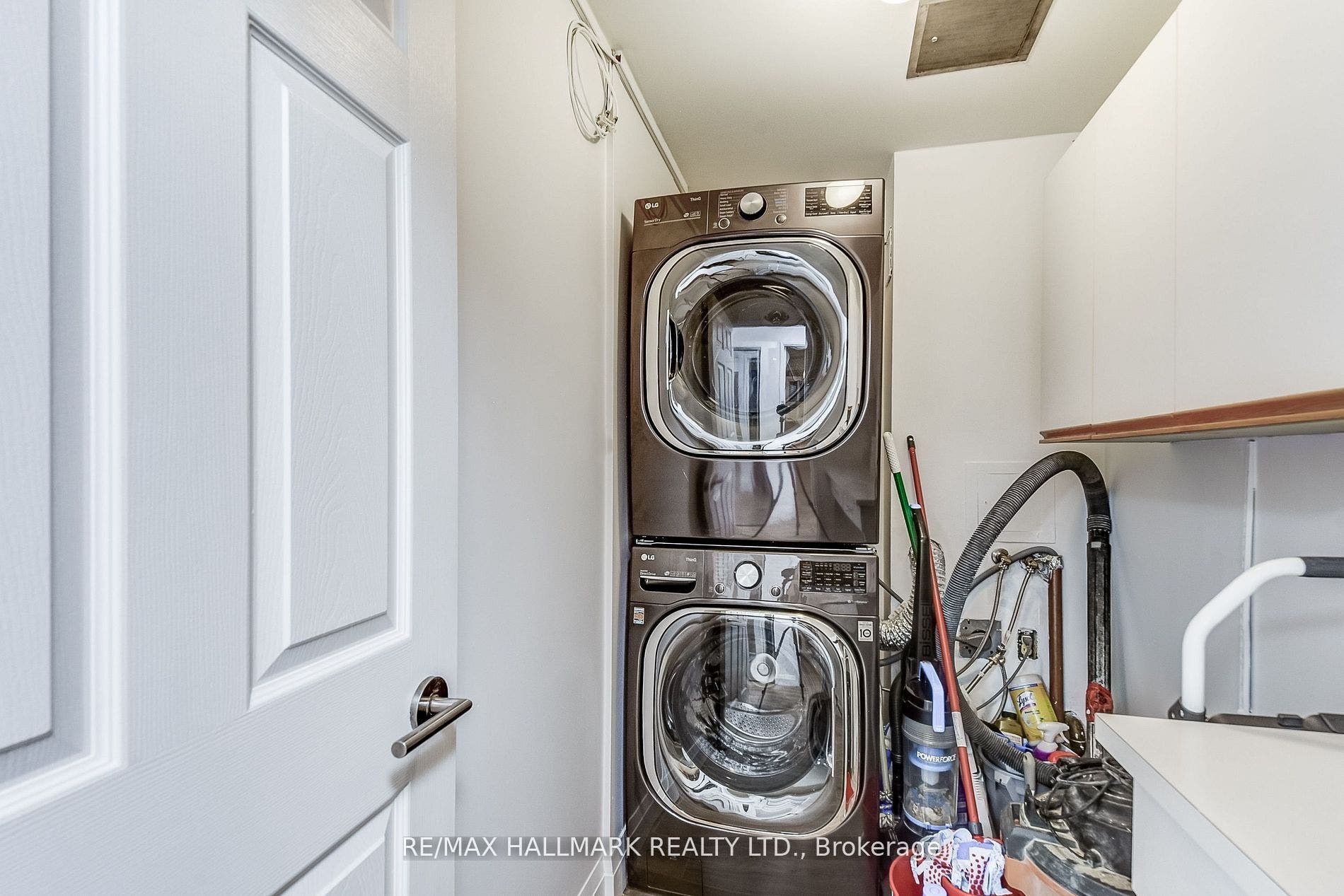 20 Harding Boulevard W, #1211, Richmond Hill, York ON L4C 9S4