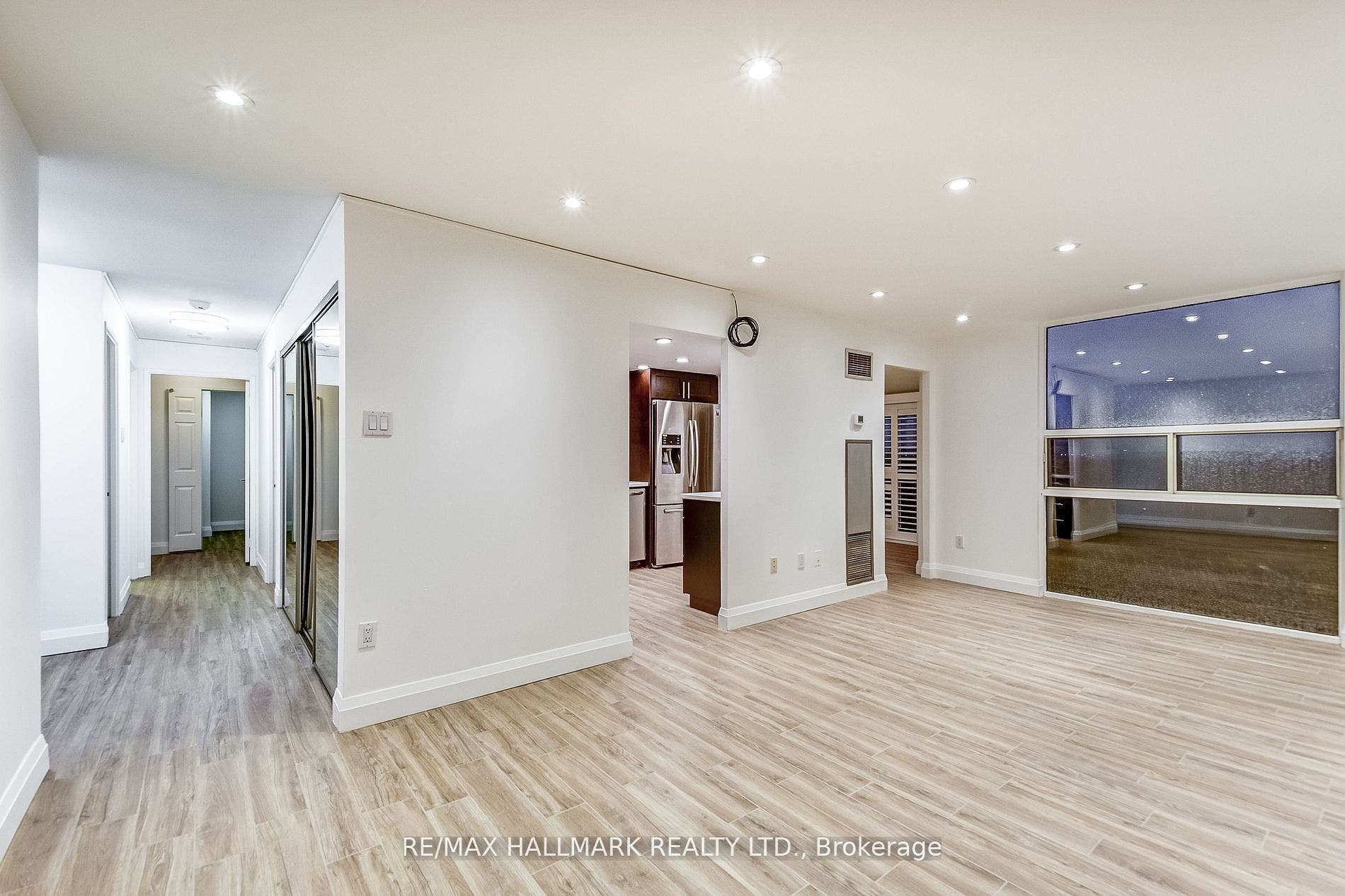 20 Harding Boulevard W, #1211, Richmond Hill, York ON L4C 9S4
