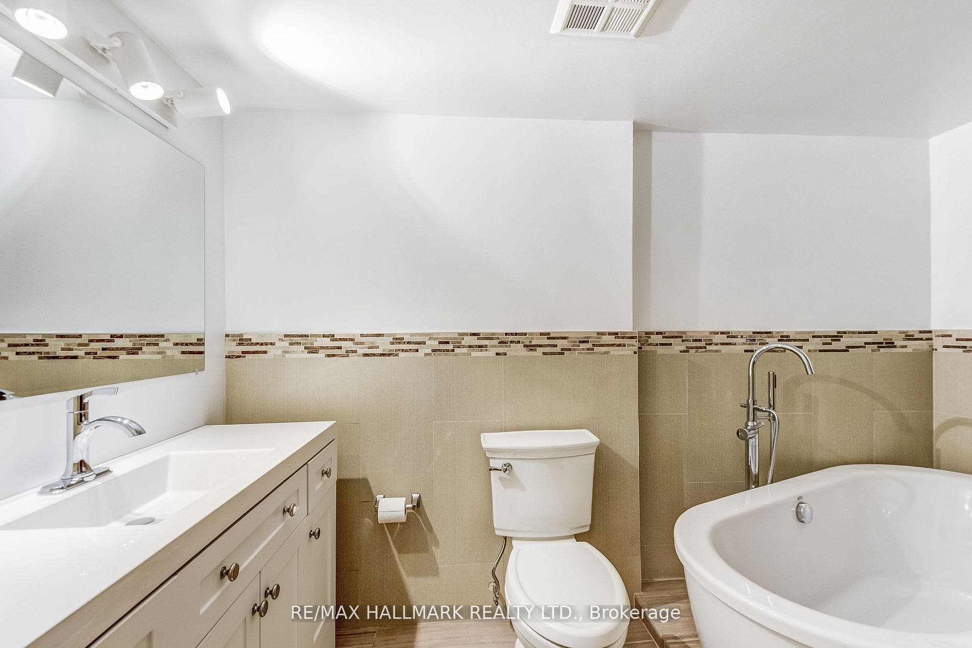 20 Harding Boulevard W, #1211, Richmond Hill, York ON L4C 9S4