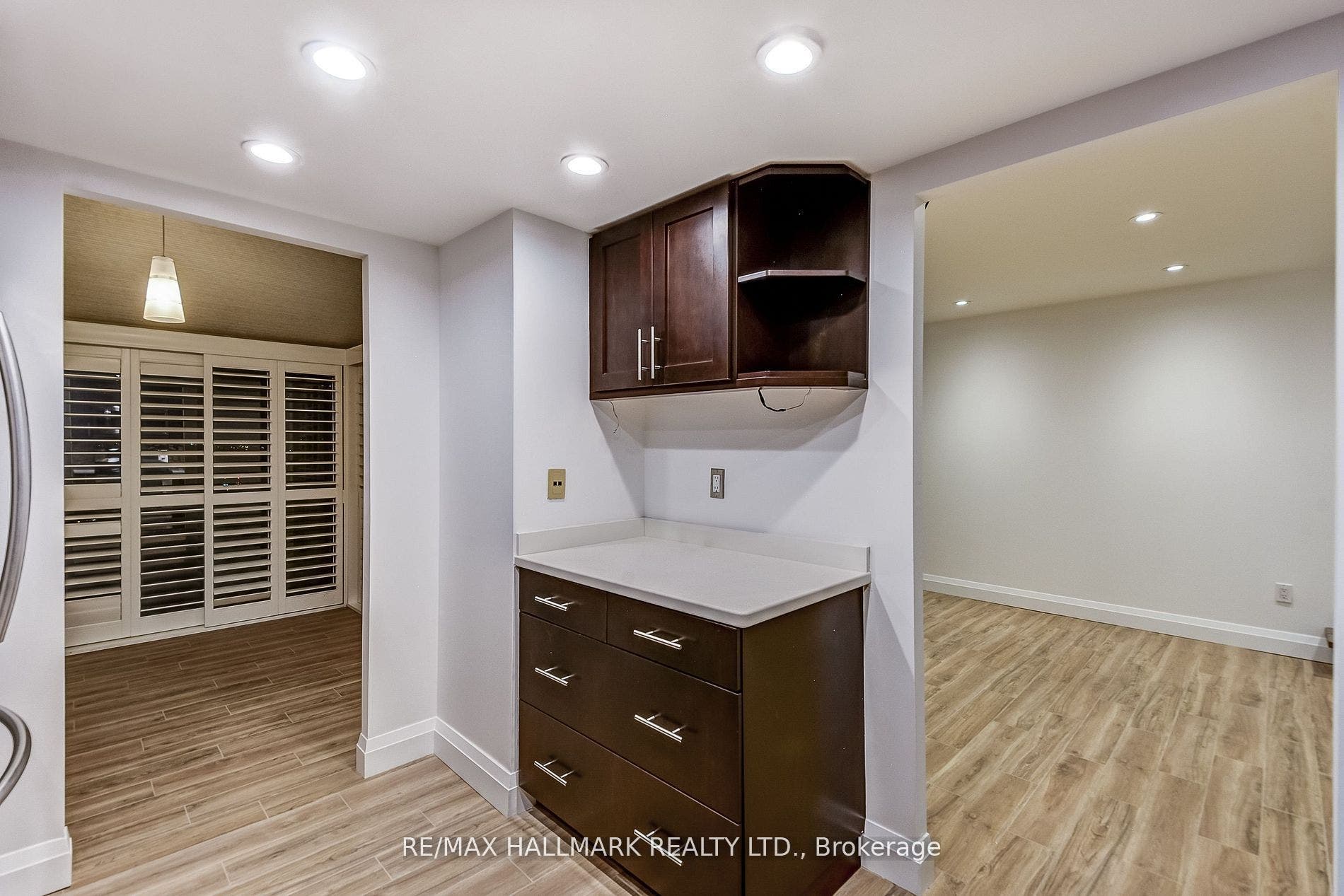 20 Harding Boulevard W, #1211, Richmond Hill, York ON L4C 9S4
