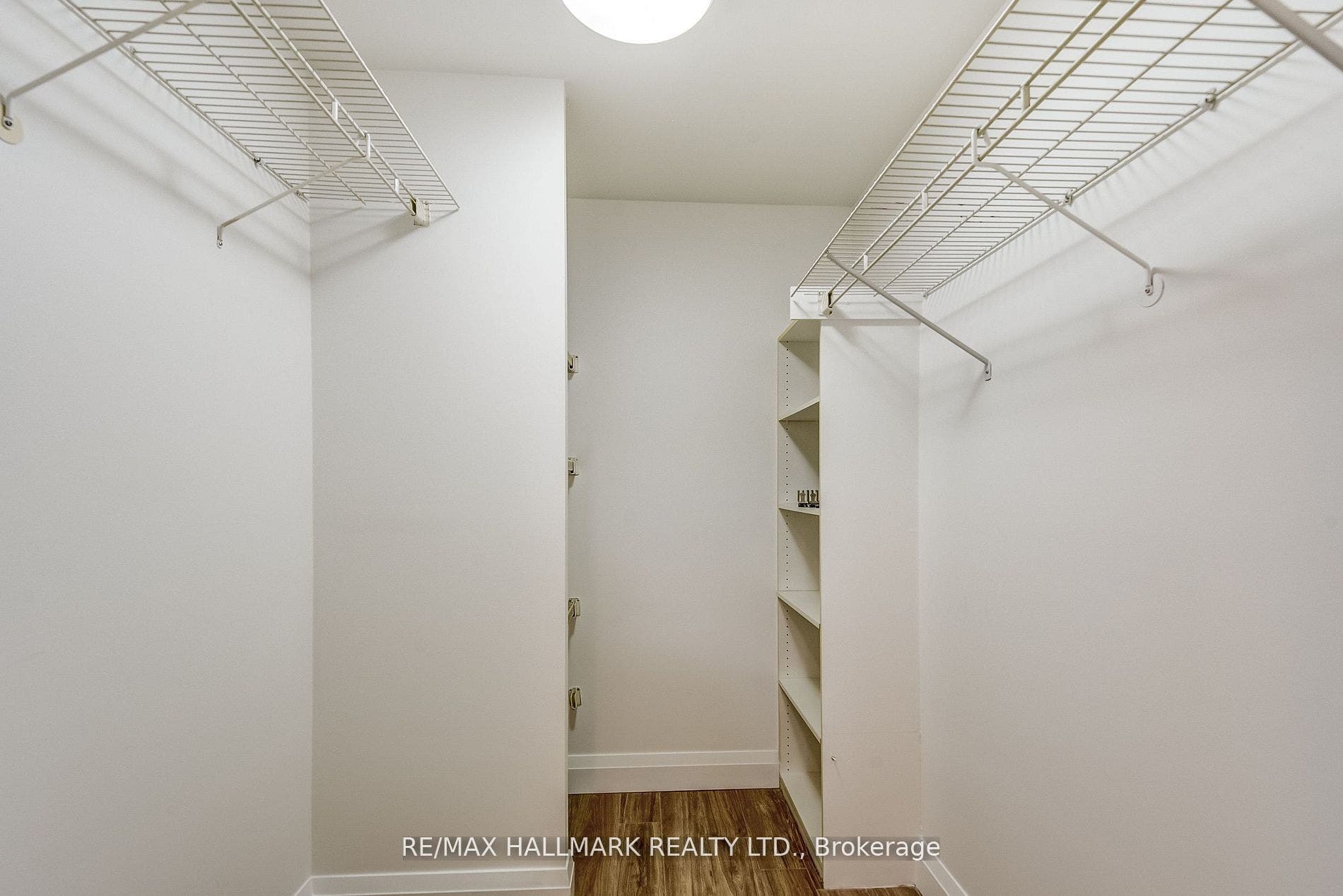 20 Harding Boulevard W, #1211, Richmond Hill, York ON L4C 9S4