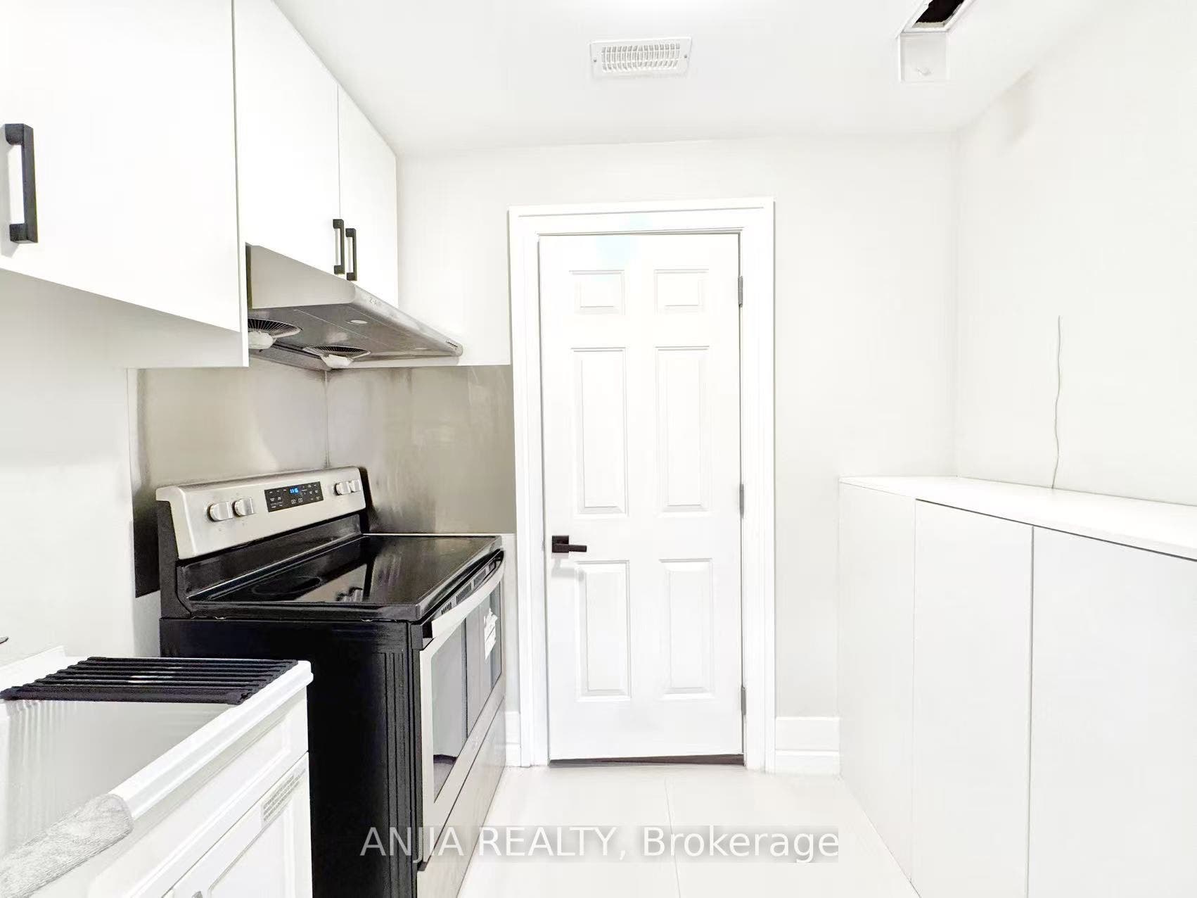 21 Sherwood Forest Drive, Markham, York ON L3P 1P5