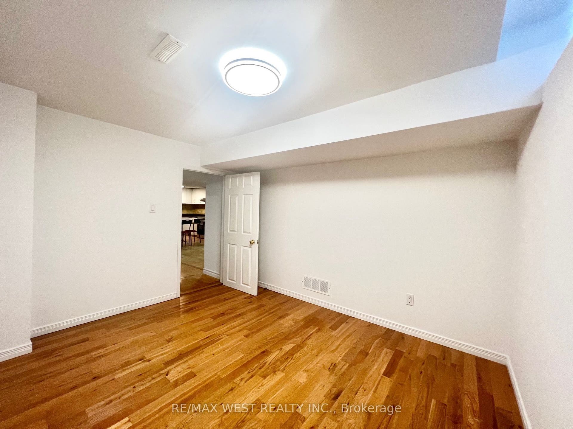 147 Woodhall Road, #Bsmt, Markham, York ON L3S 1M5