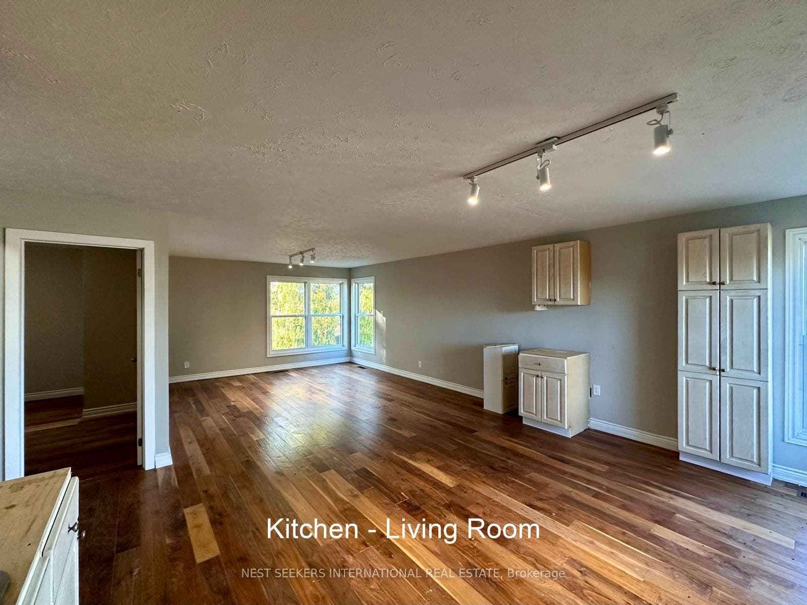 5876 8th Line, Essa, Simcoe ON L0L 1N0