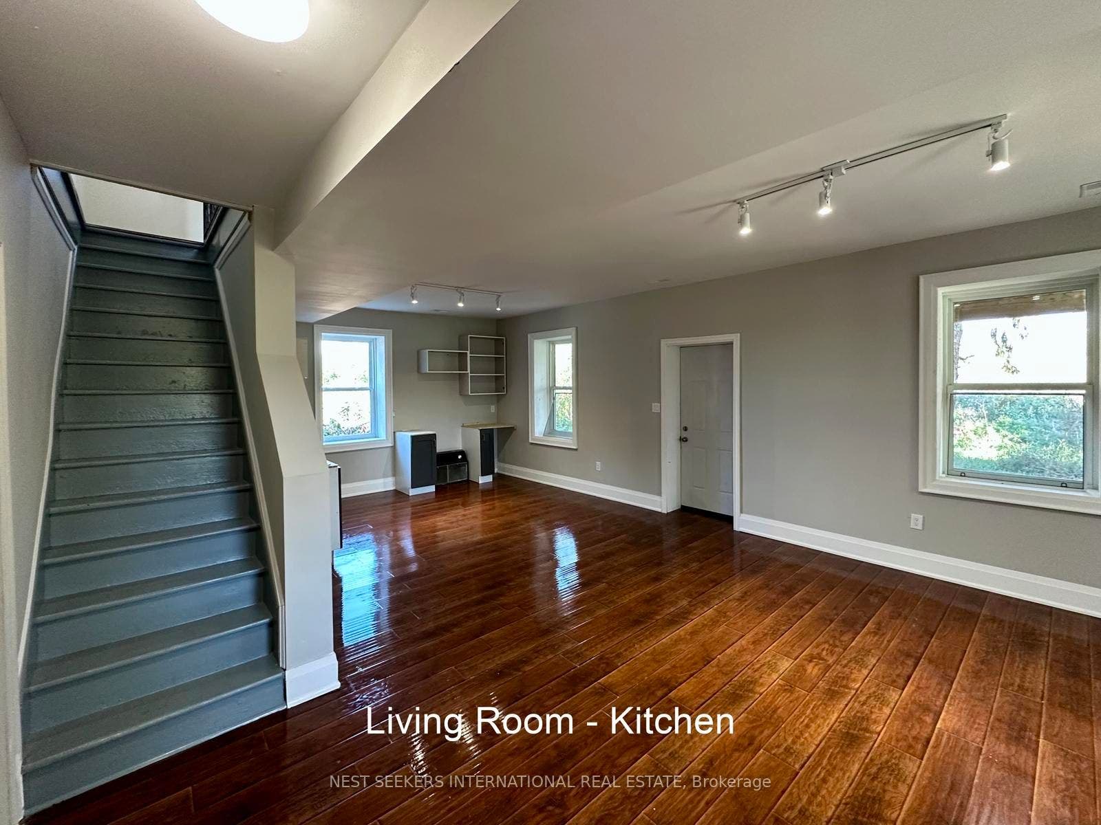 5876 8th Line, Essa, Simcoe ON L0L 1N0