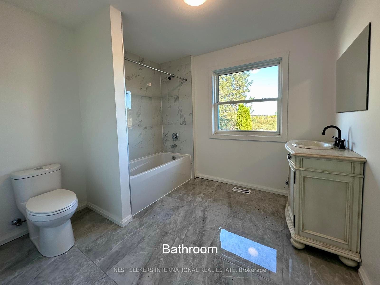 5876 8th Line, Essa, Simcoe ON L0L 1N0