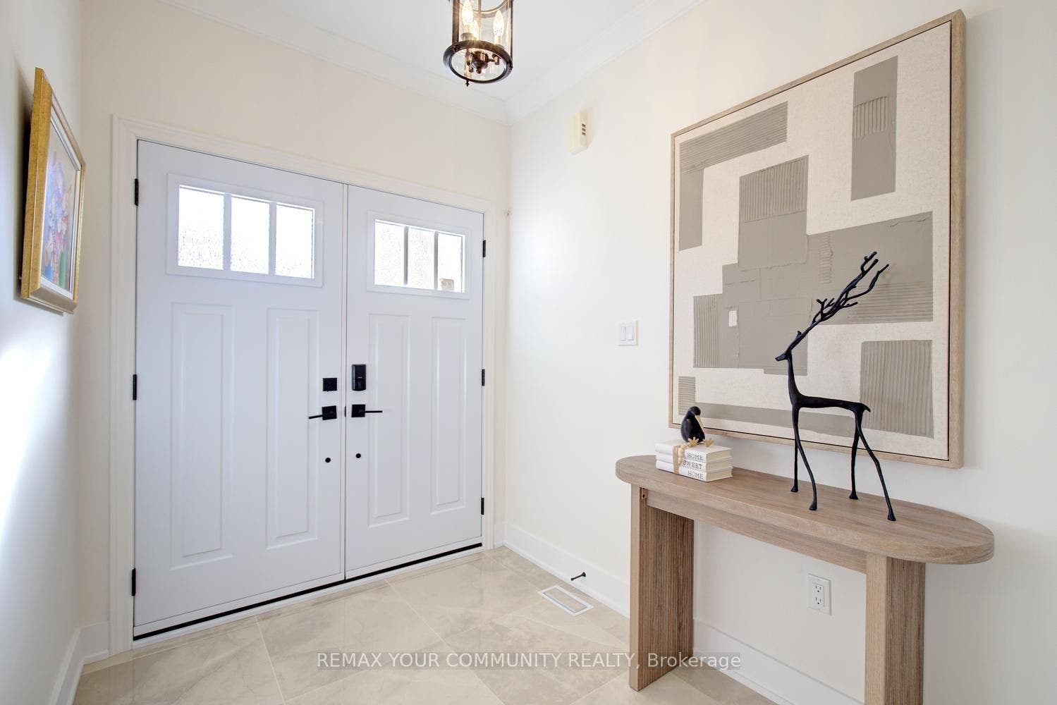 214 Selwyn Road, Richmond Hill, York ON L4E 0A6