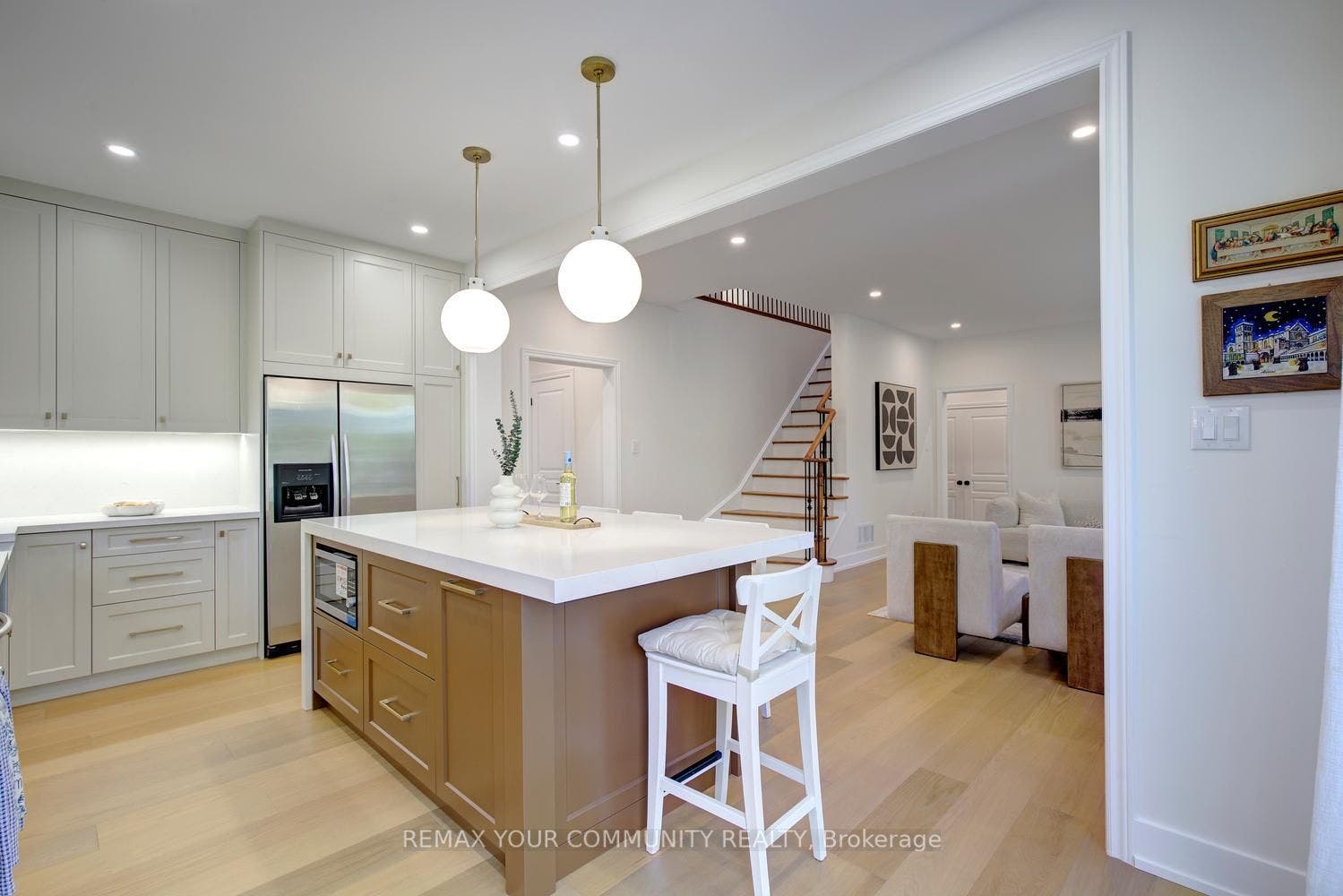214 Selwyn Road, Richmond Hill, York ON L4E 0A6