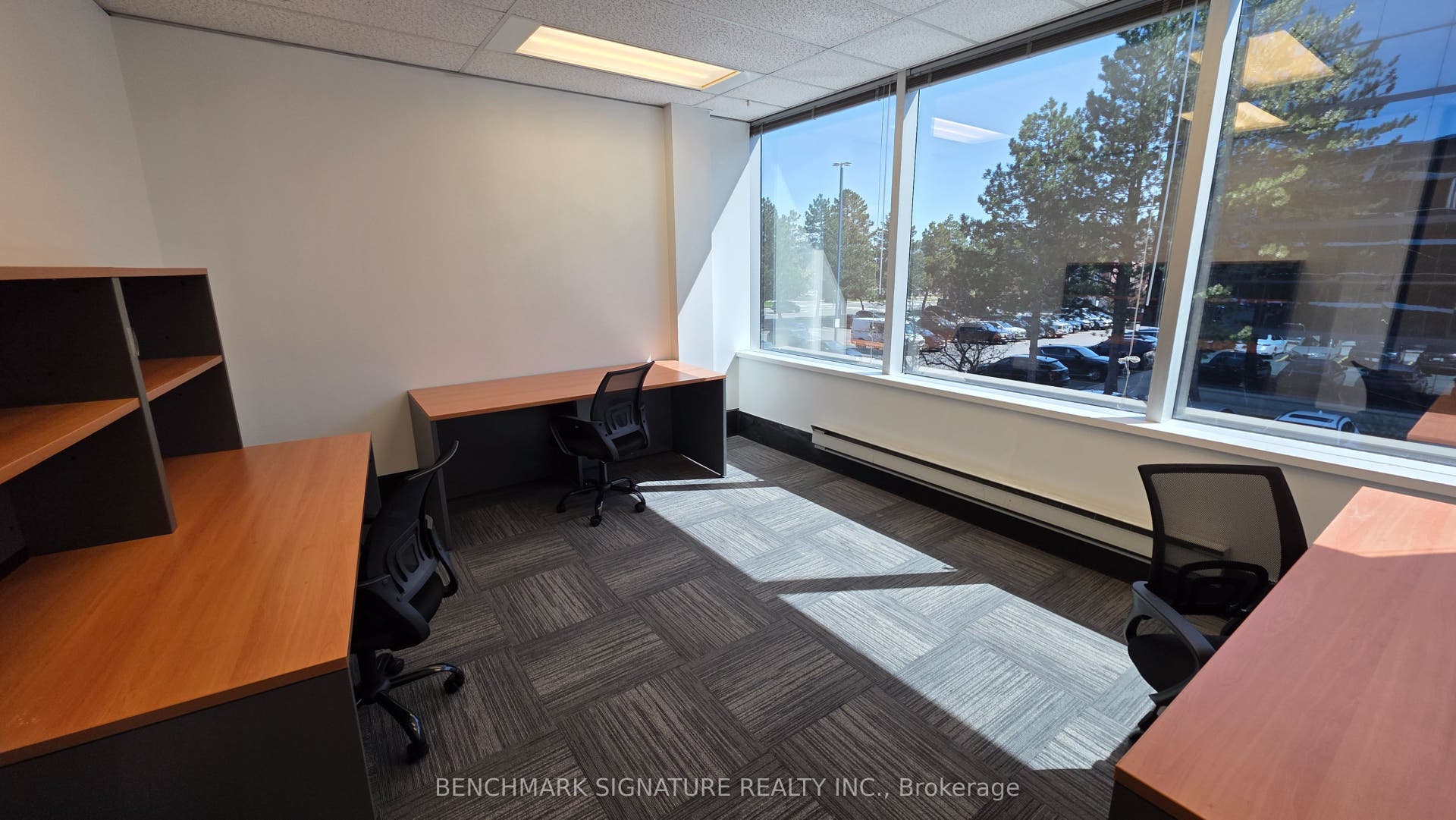 Executive office for 3 people