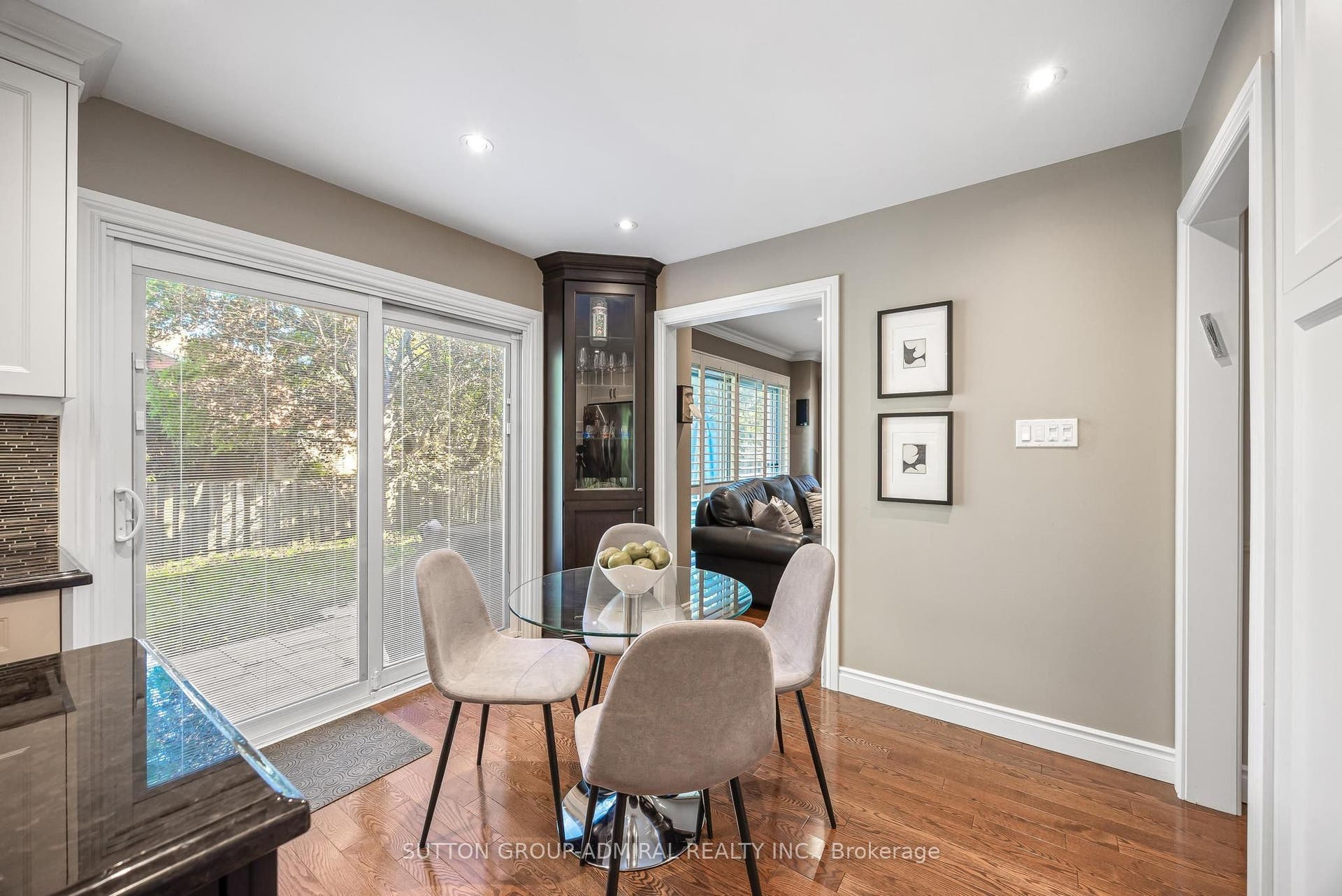 49 Hetherington Crescent, Vaughan, York ON L4J 2M9