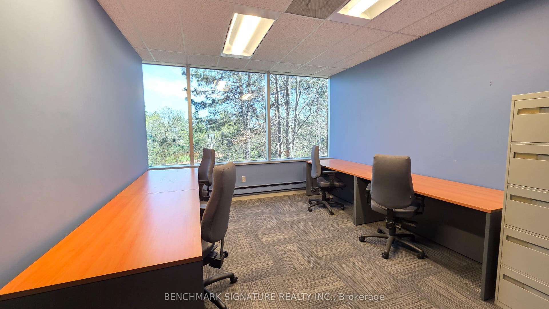 Executive offices for 4 people