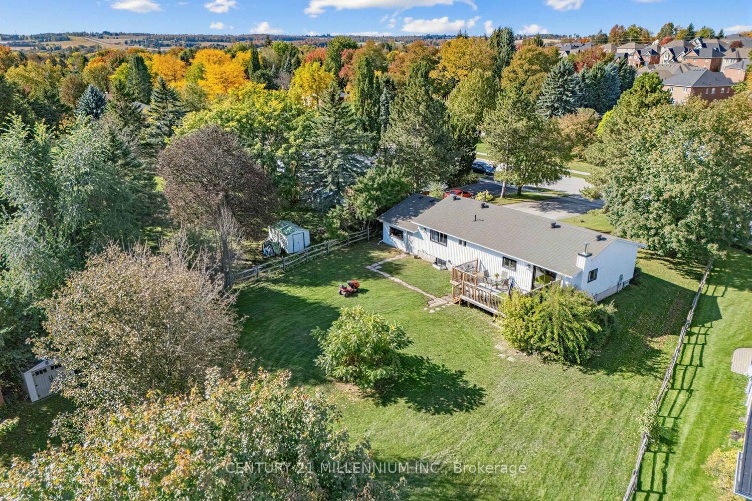 35 Cloverhill Crescent, Innisfil, Simcoe ON L0L 1L0