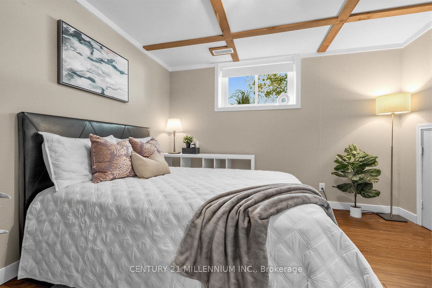 35 Cloverhill Crescent, Innisfil, Simcoe ON L0L 1L0