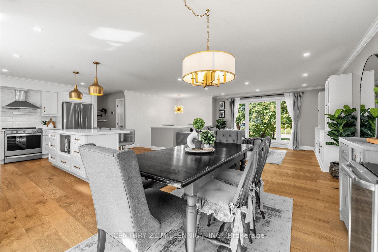 35 Cloverhill Crescent, Innisfil, Simcoe ON L0L 1L0