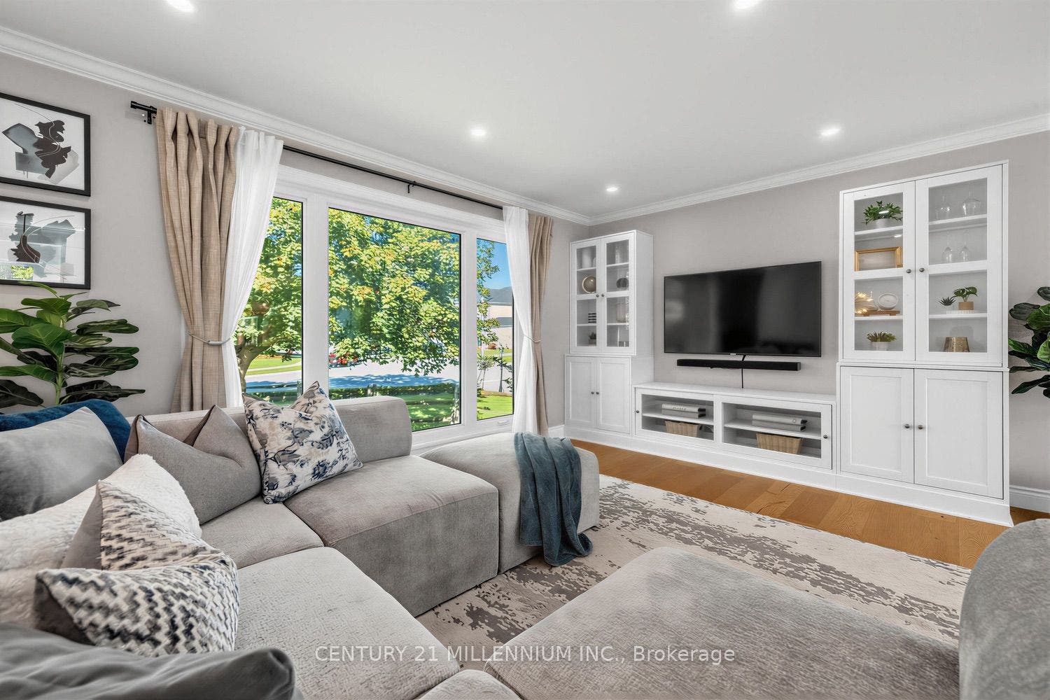35 Cloverhill Crescent, Innisfil, Simcoe ON L0L 1L0