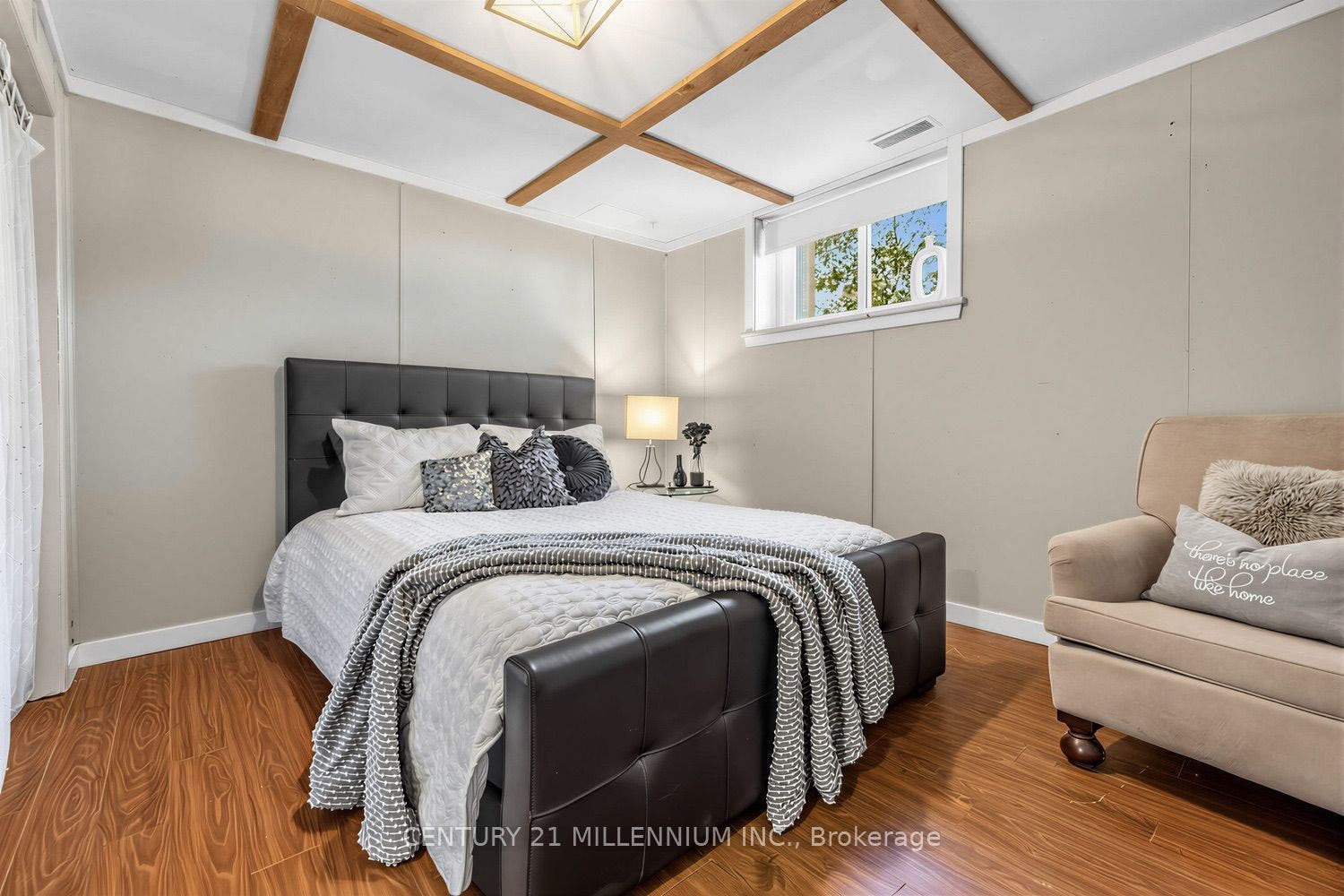 35 Cloverhill Crescent, Innisfil, Simcoe ON L0L 1L0