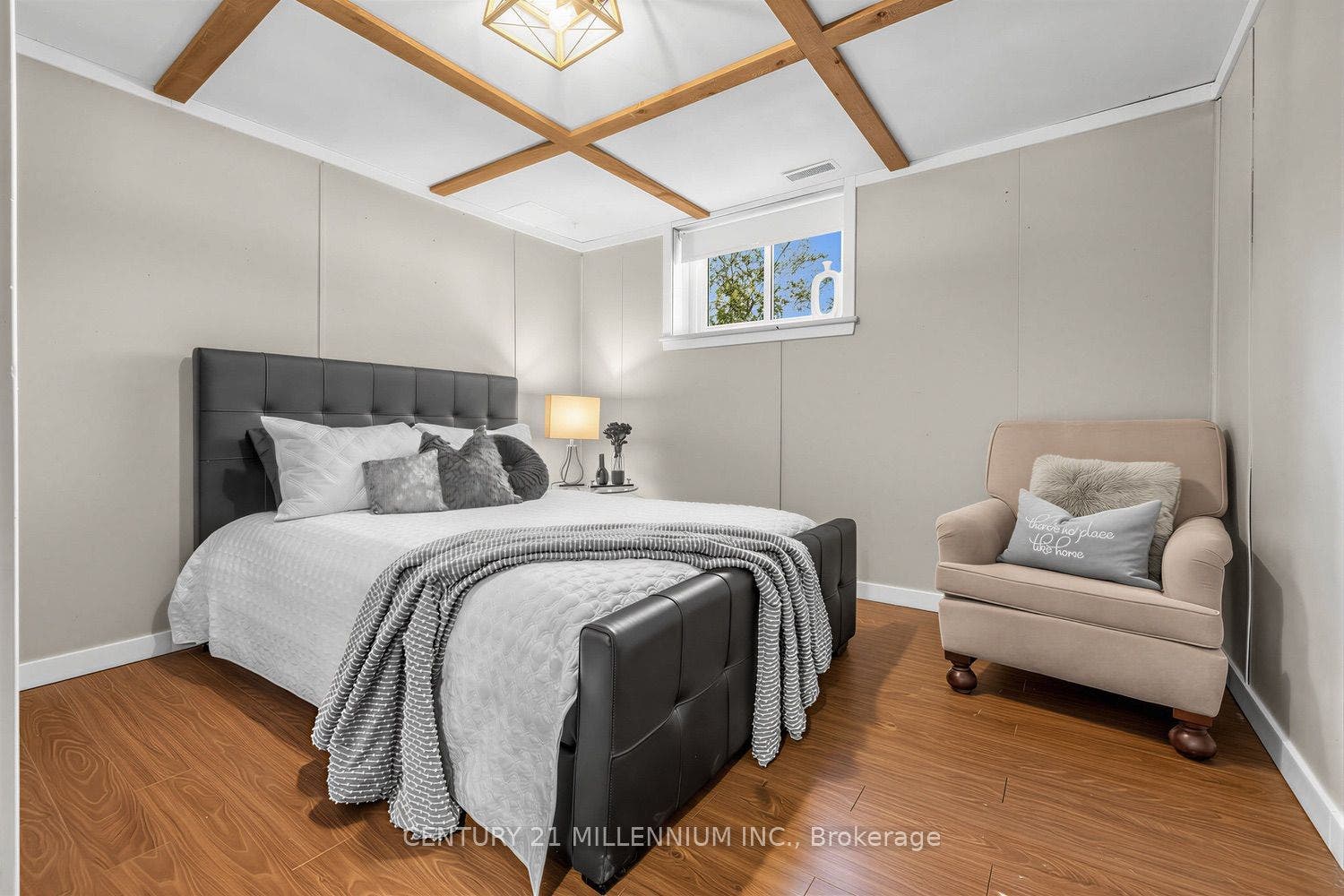 35 Cloverhill Crescent, Innisfil, Simcoe ON L0L 1L0