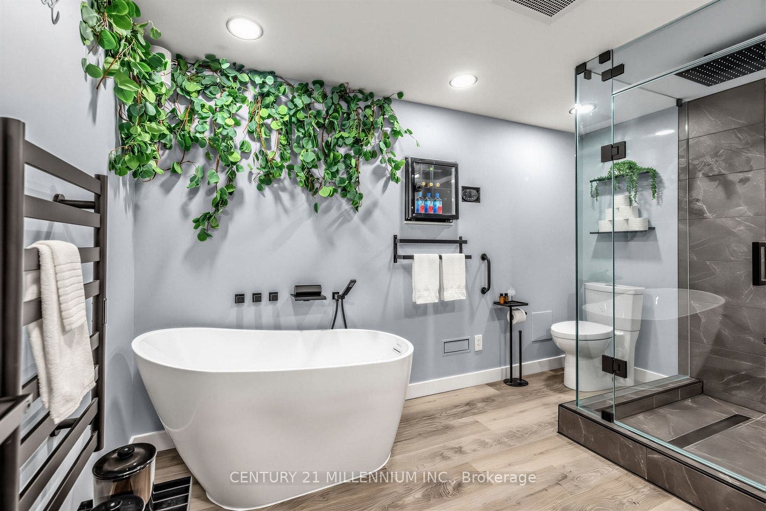 35 Cloverhill Crescent, Innisfil, Simcoe ON L0L 1L0