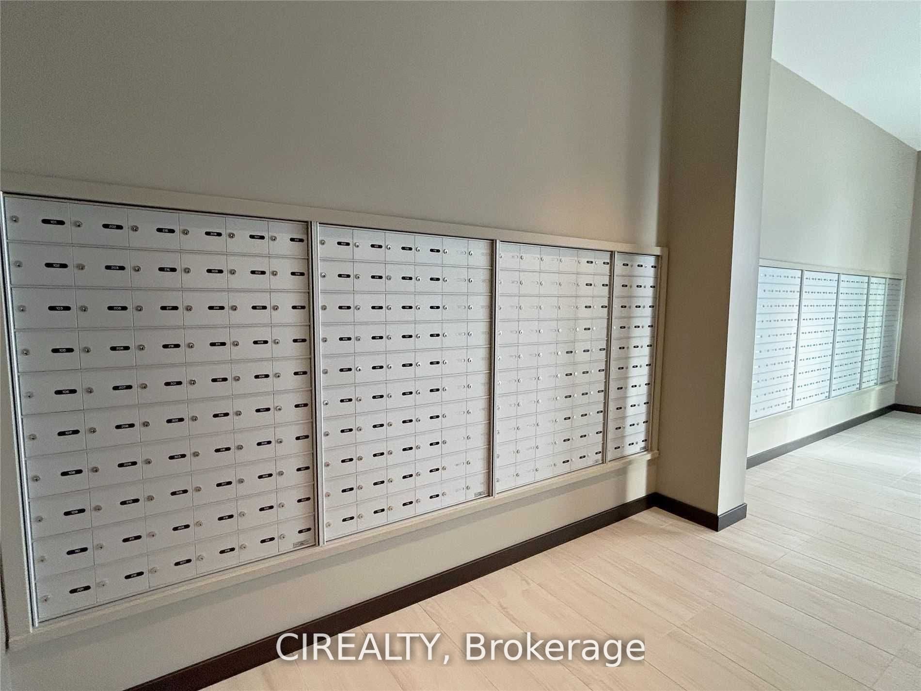 38 Honeycrisp Crescent, #210, Vaughan, York ON L4K 0M8