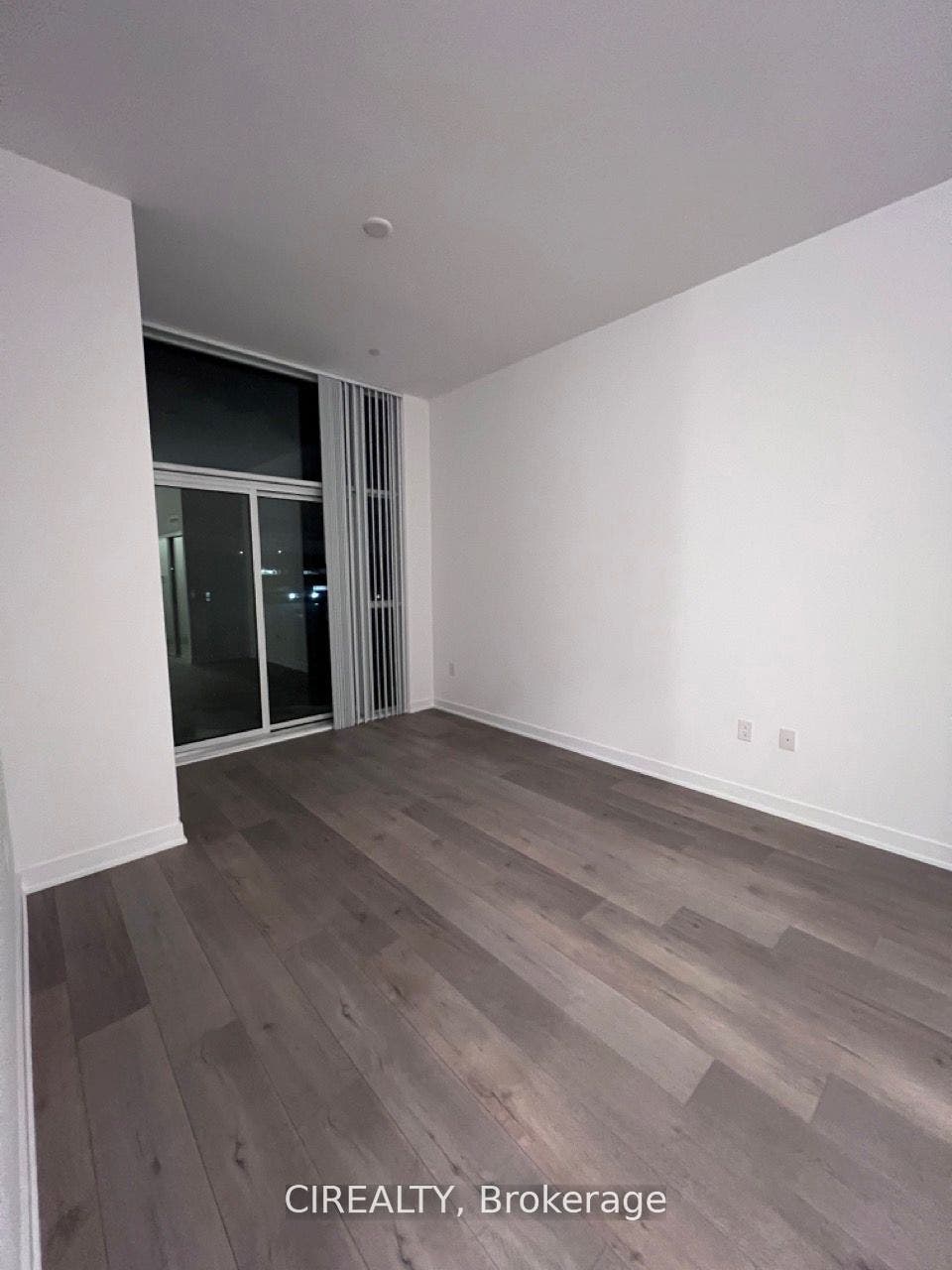 38 Honeycrisp Crescent, #210, Vaughan, York ON L4K 0M8