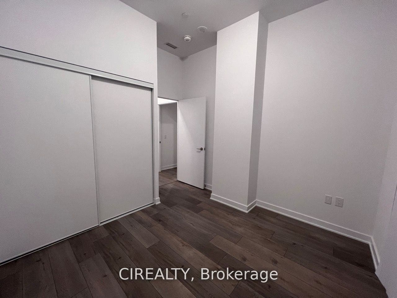 38 Honeycrisp Crescent, #210, Vaughan, York ON L4K 0M8