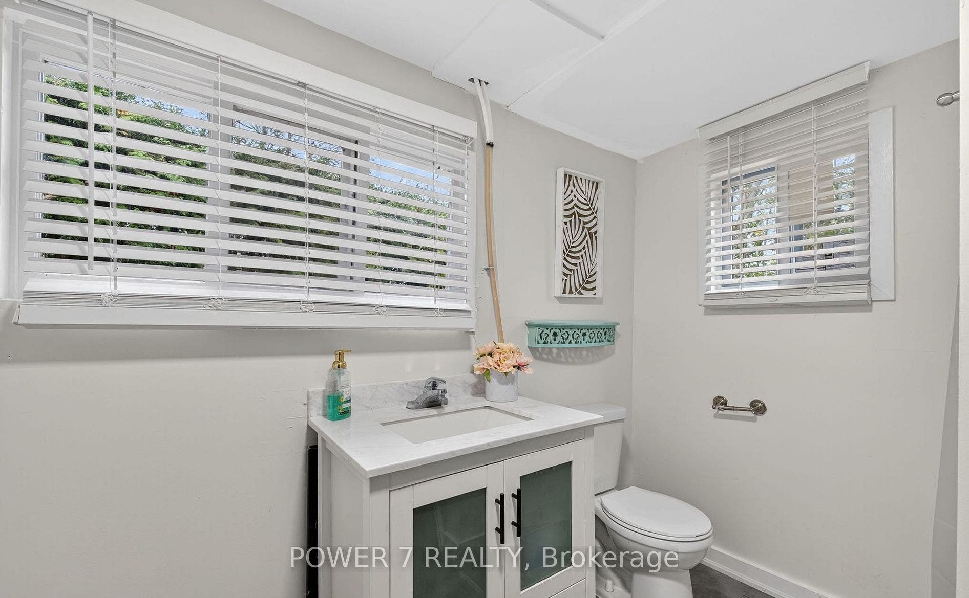 77 Blue Heron Drive, Georgina, York ON L0E 1N0