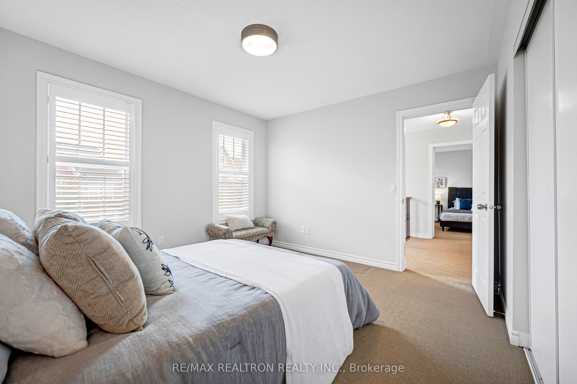 South Facing Bedroom 2