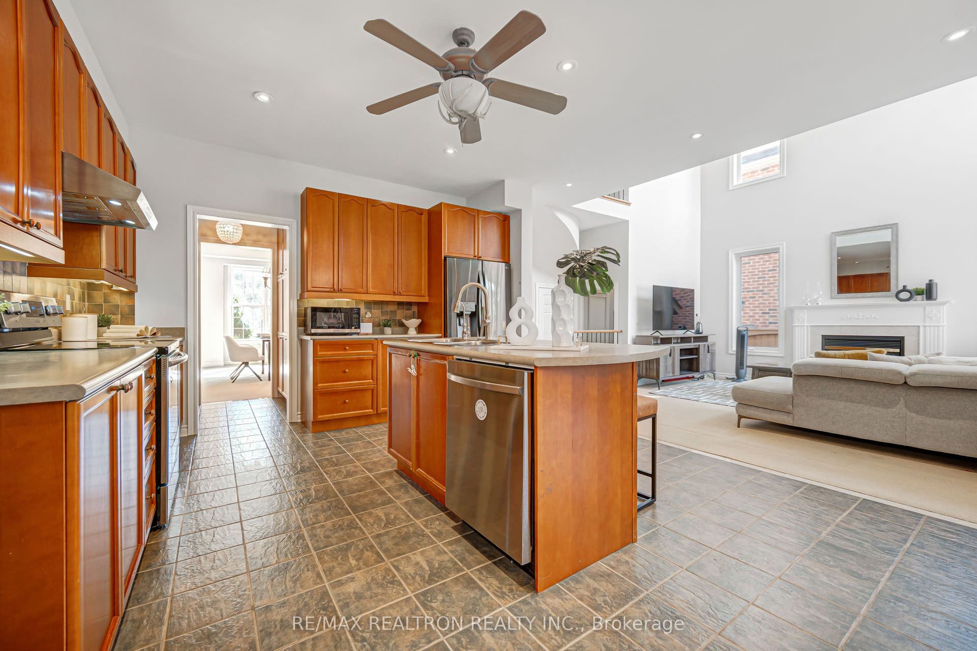 24 Port Rush Trail, Markham, York ON L6C 2A1