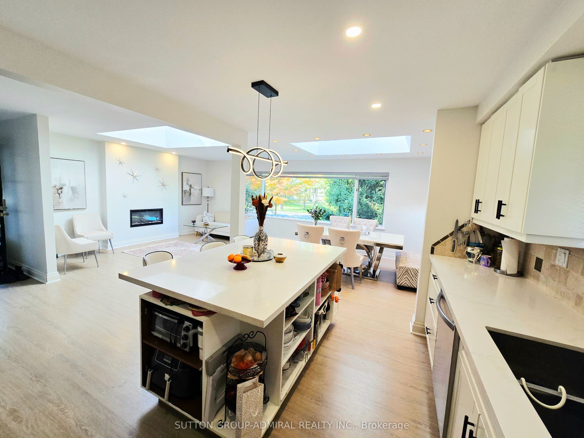 501 Sunset Beach Road, Richmond Hill, Richmond Hill, York ON L4E 3J3