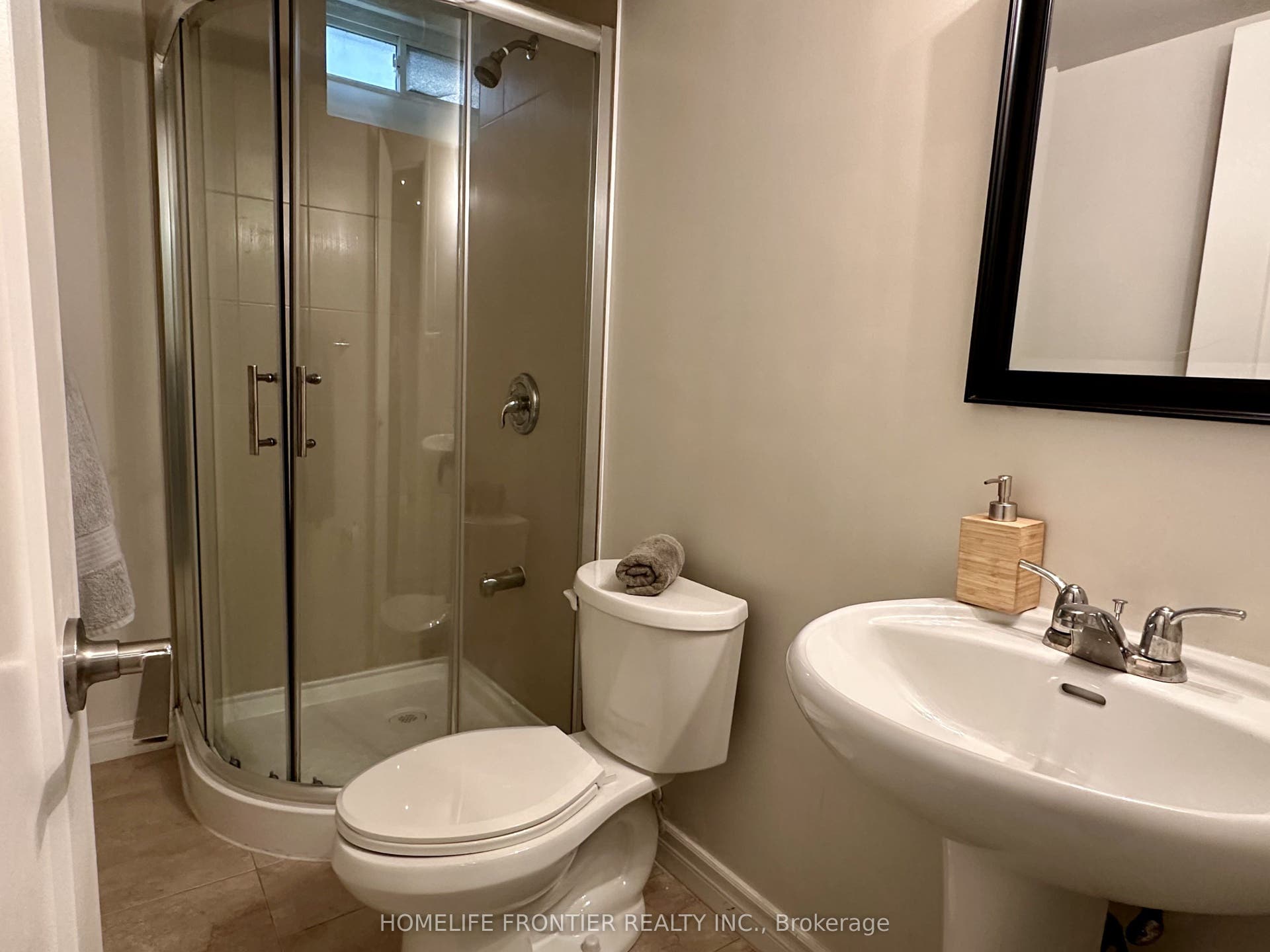 29 Constellation Crescent, #Lower, Richmond Hill, York ON L4C 8J8