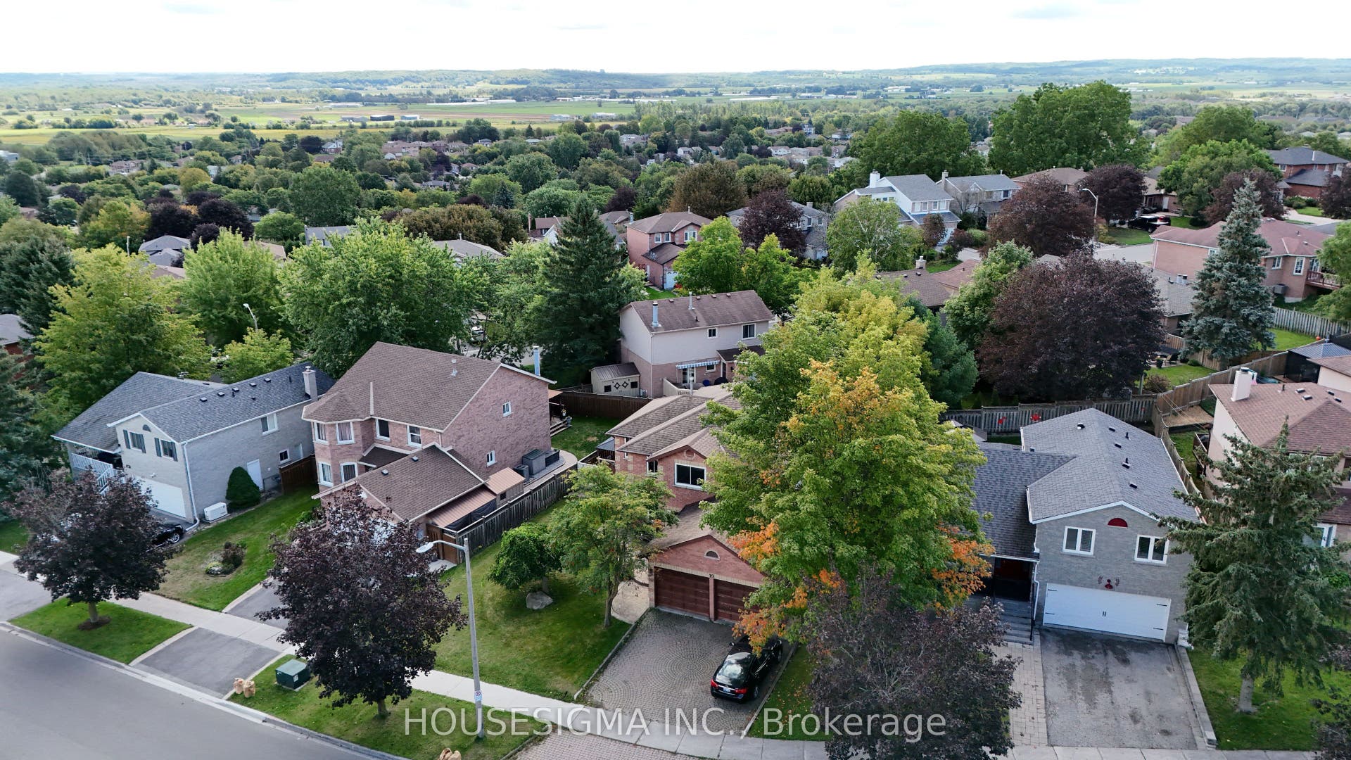19 Magani Avenue, Bradford West Gwillimbury, Simcoe ON L3Z 2S8