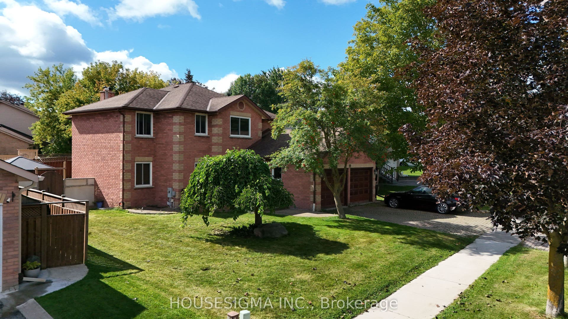 19 Magani Avenue, Bradford West Gwillimbury, Simcoe ON L3Z 2S8