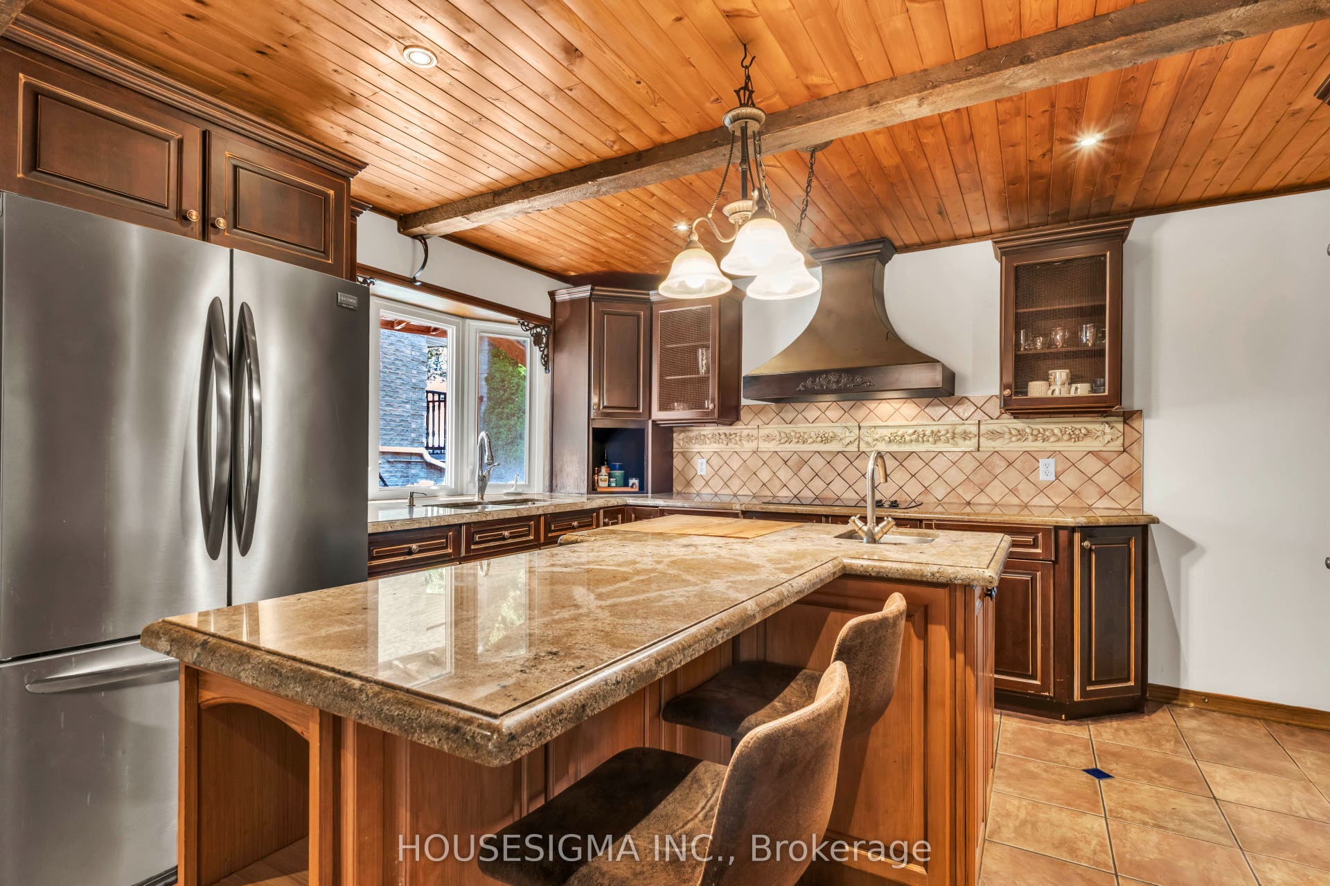 19 Magani Avenue, Bradford West Gwillimbury, Simcoe ON L3Z 2S8