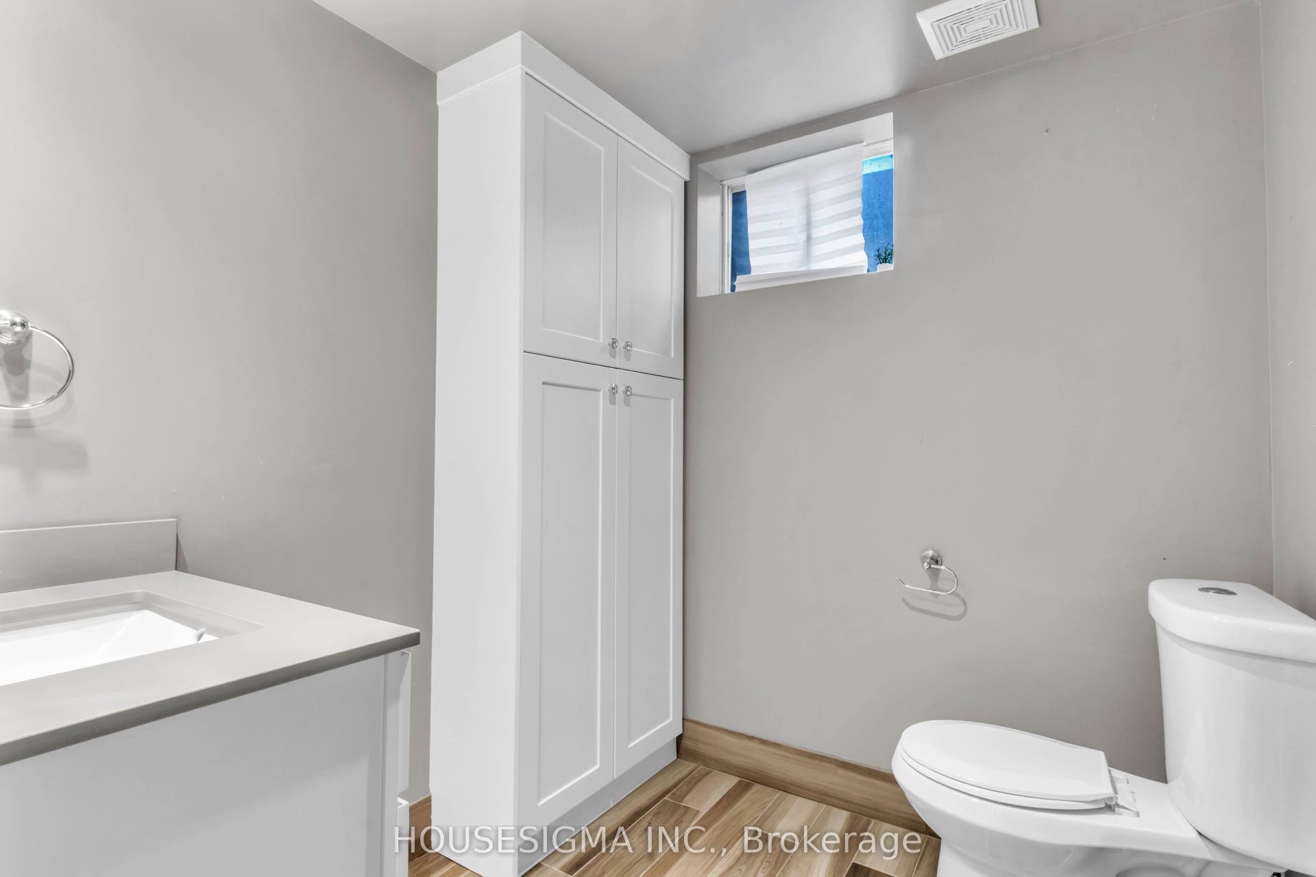 19 Magani Avenue, Bradford West Gwillimbury, Simcoe ON L3Z 2S8