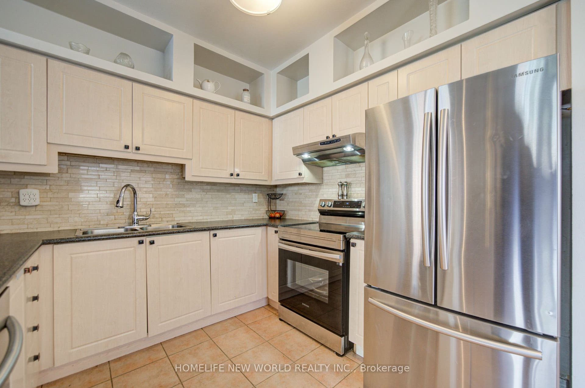 12 Belvia Drive, Vaughan, Vaughan, York ON L4K 5J7