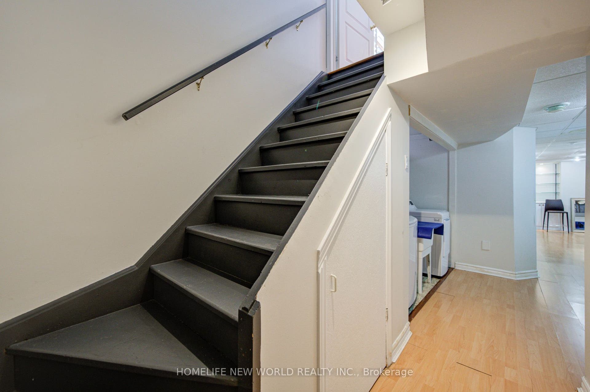 12 Belvia Drive, Vaughan, Vaughan, York ON L4K 5J7