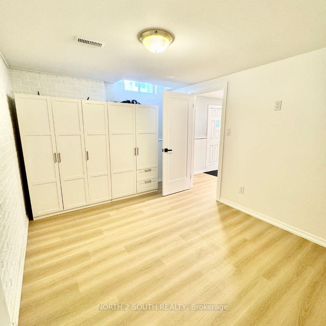 319 Glen Shields Avenue, Vaughan, Vaughan, York ON L4K 1T4