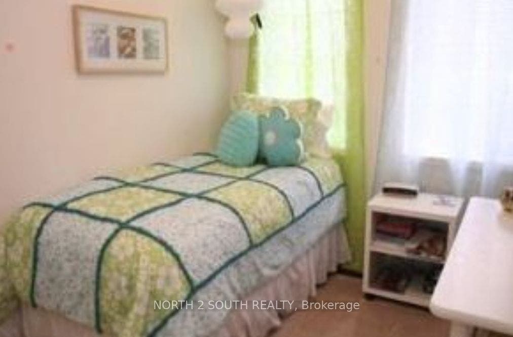 80 Burgon Place, Aurora, Aurora, York ON L4G 7Y2