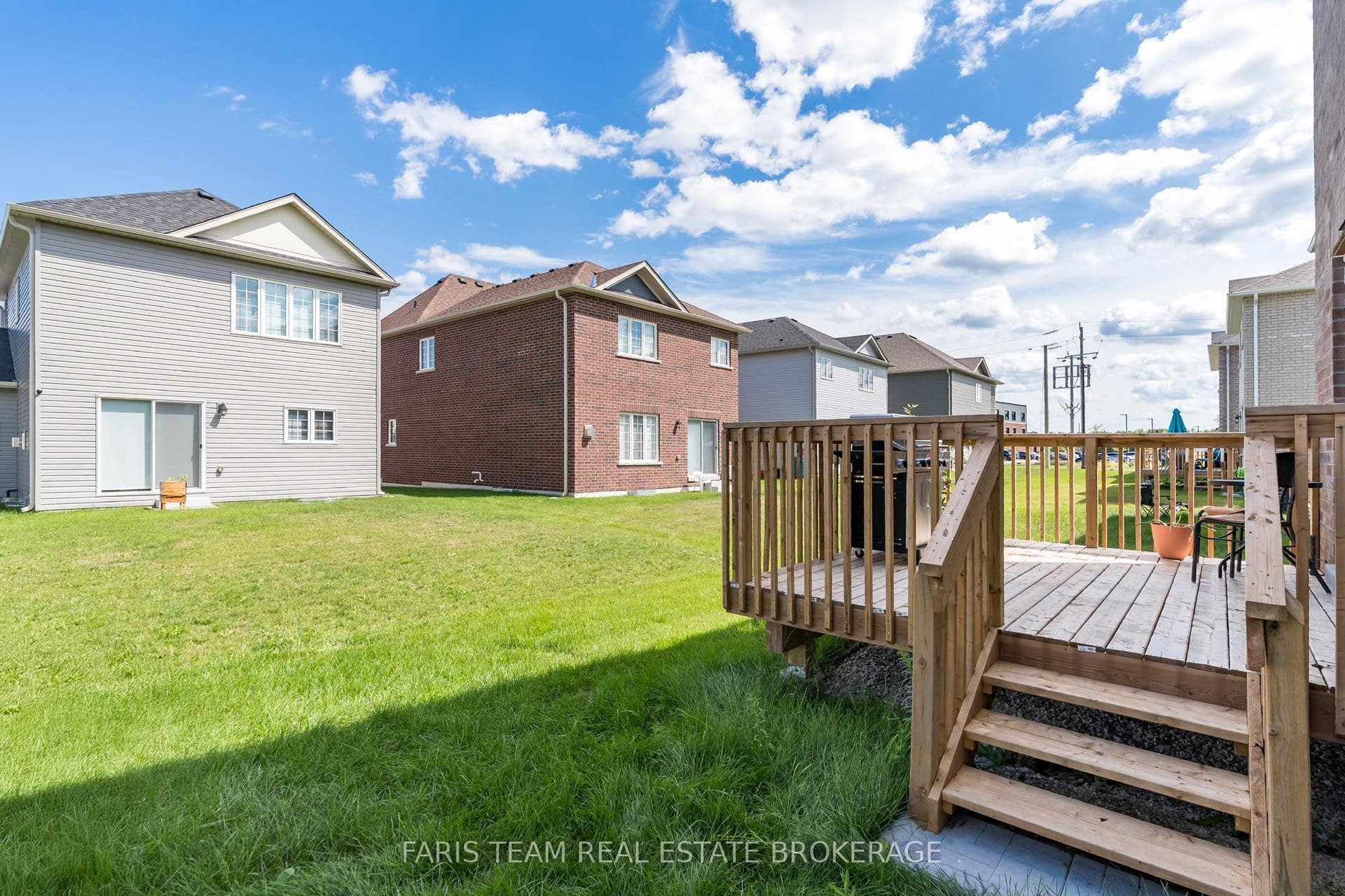 207 Cubitt Street, Clearview, Simcoe ON L0M 1S0