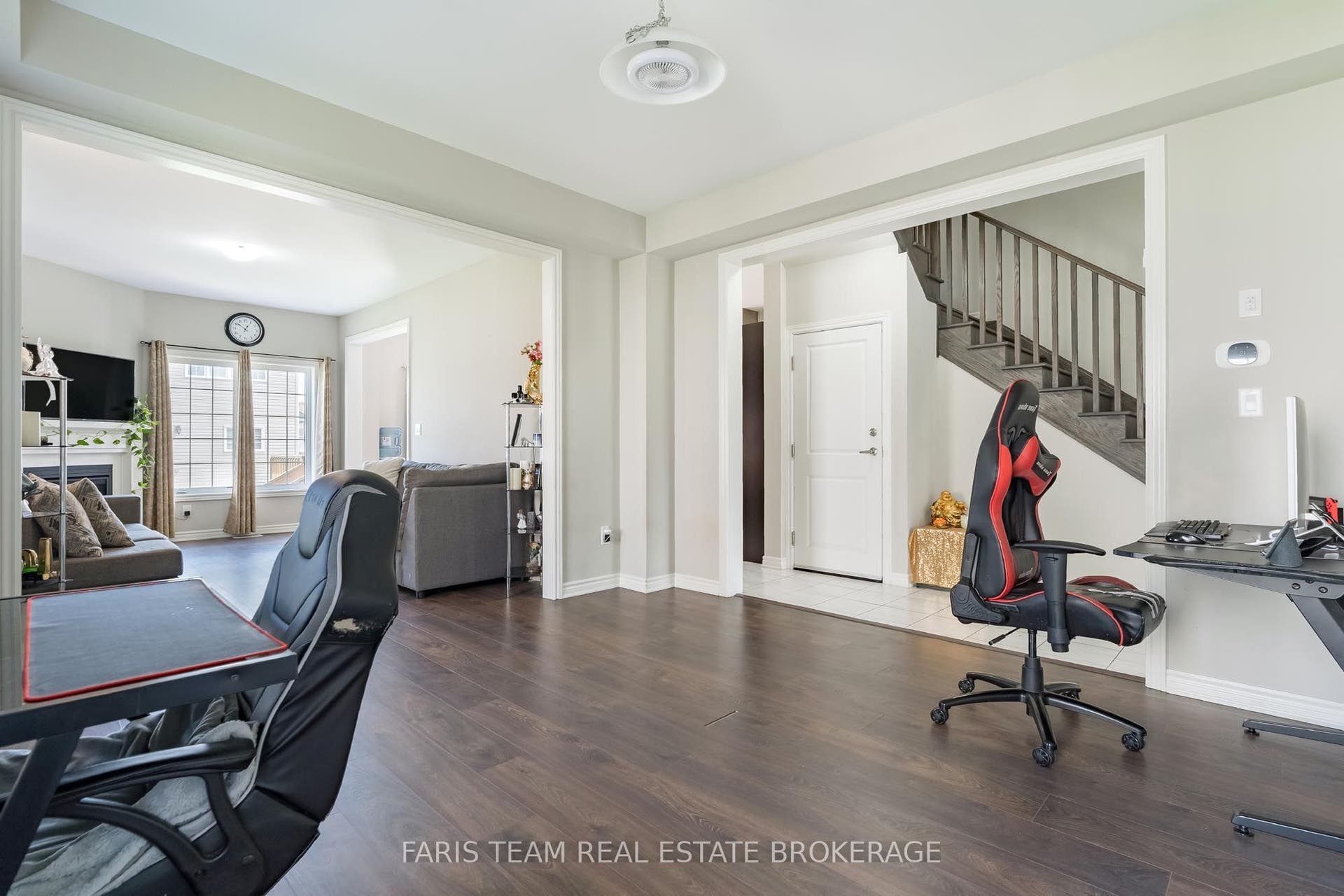 207 Cubitt Street, Clearview, Simcoe ON L0M 1S0