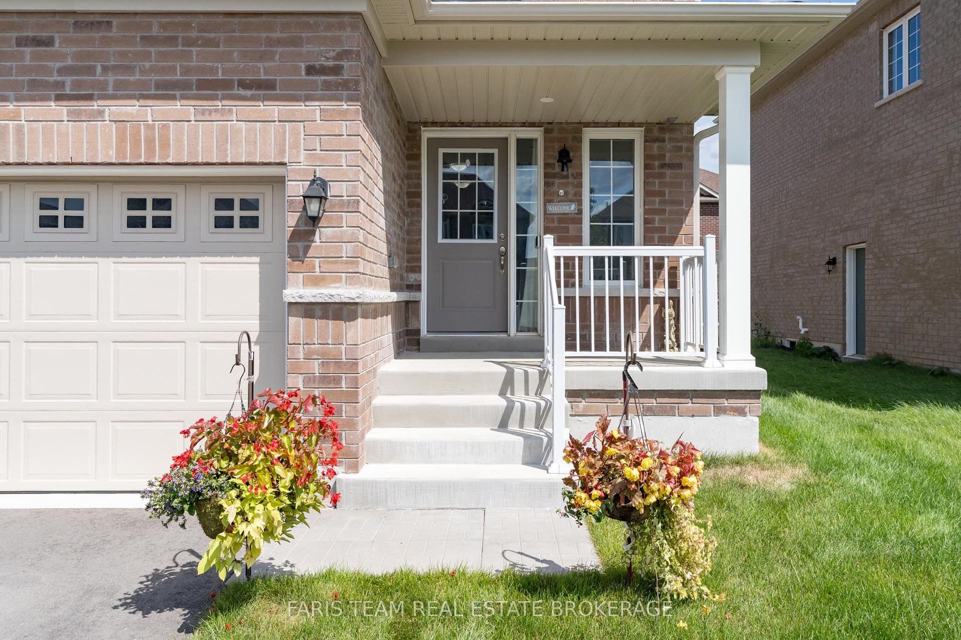 207 Cubitt Street, Clearview, Simcoe ON L0M 1S0