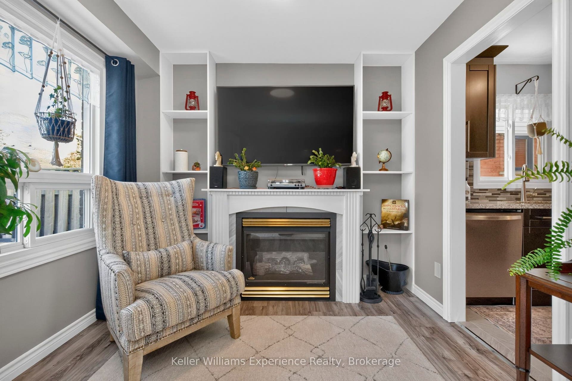 13 Lindsay Court, Barrie, Simcoe ON L4M 6G5