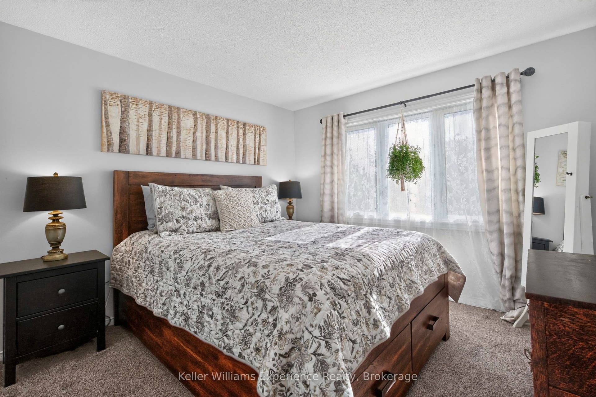 13 Lindsay Court, Barrie, Simcoe ON L4M 6G5