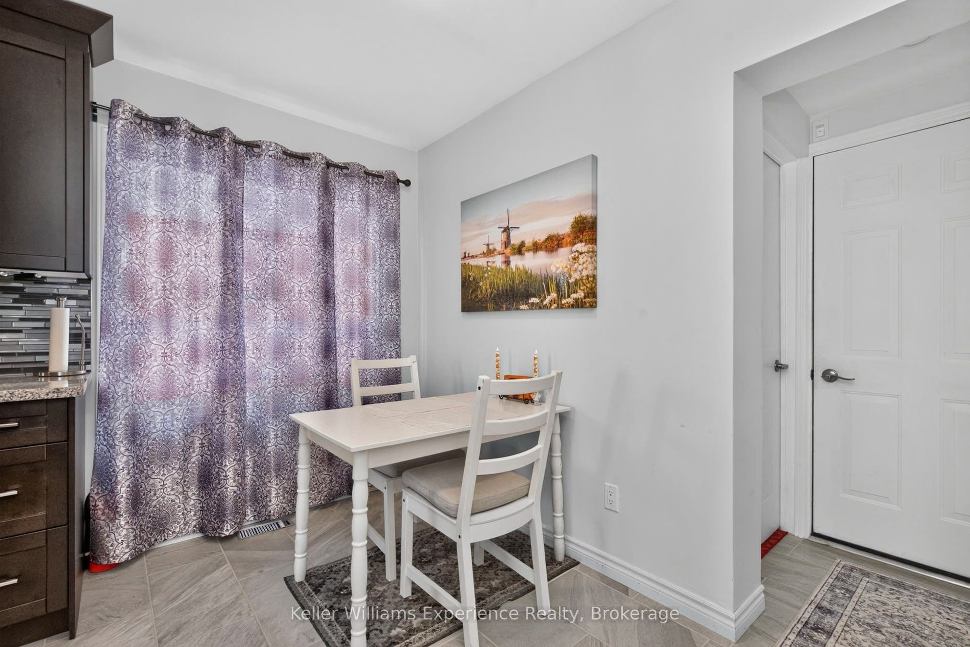 13 Lindsay Court, Barrie, Simcoe ON L4M 6G5