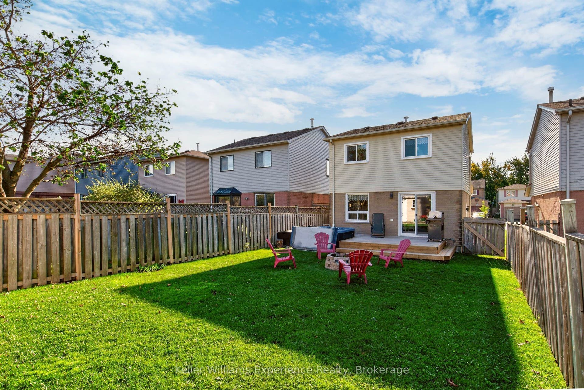 13 Lindsay Court, Barrie, Simcoe ON L4M 6G5